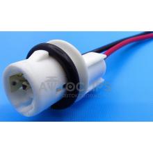 PN41 Патрон под лампу W5W белый 2 зацепа в пластиковом корпусе с проводами PN41 Патрон под лампу W5W белый 2 зацепа в пластиковом корпусе с проводами